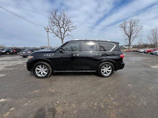 2011 INFINITI QX56 Base