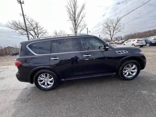 2011 INFINITI QX56 Base