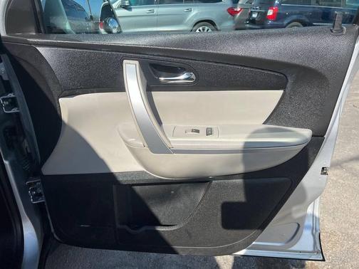 Quicksilver Metallic 2012 GMC Acadia SLT-1