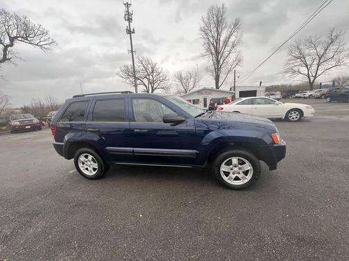 2005 Jeep Grand Cherokee Laredo