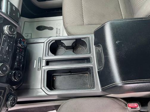 White Platinum Metallic Tri-Coat 2016 Ford F-150 Platinum