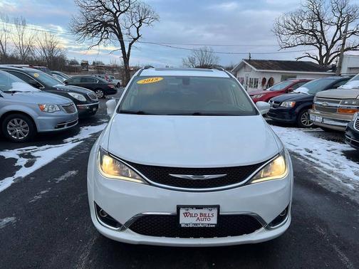 2018 Chrysler Pacifica Touring-L Plus