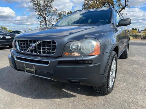 2005 Volvo XC90 V8