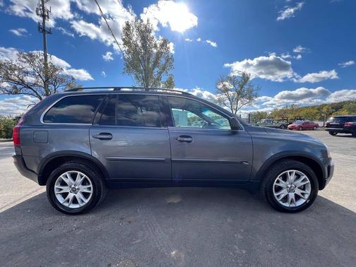 2005 Volvo XC90 V8