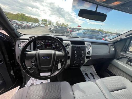 Tuxedo Black Metallic 2012 Ford F-150 XLT
