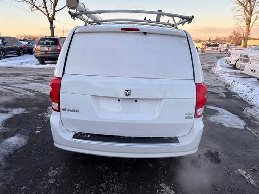 2013 RAM Cargo Tradesman