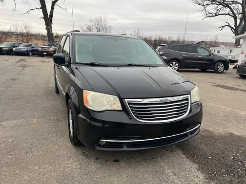 2011 Chrysler Town & Country Touring
