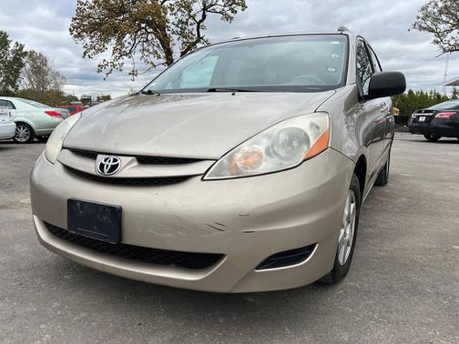 2009 Toyota Sienna LE