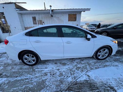 2016 Chevrolet Cruze LT Auto