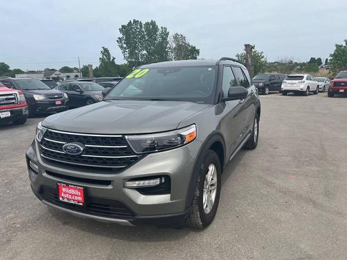 Silver Spruce Metallic 2020 Ford Explorer XLT