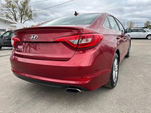 2016 Hyundai SONATA SE