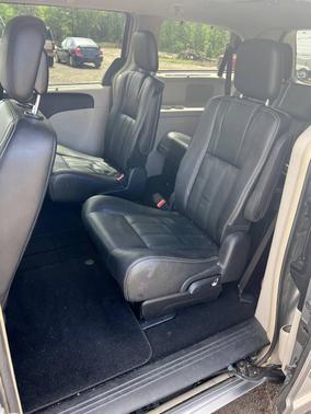 Billet Metallic 2016 Chrysler Town & Country Touring-L