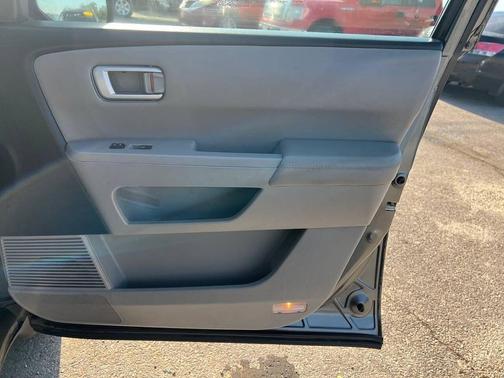 Pewter 2013 Honda Pilot EX