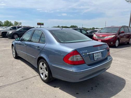 Blue 2007 Mercedes-Benz E-Class 4MATIC