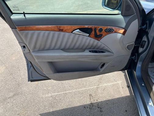 Blue 2007 Mercedes-Benz E-Class 4MATIC