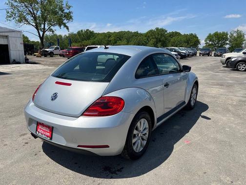 Reflex Silver Metallic 2014 Volkswagen Beetle Auto 1.8T Entry