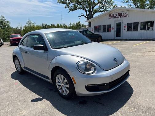Reflex Silver Metallic 2014 Volkswagen Beetle Auto 1.8T Entry