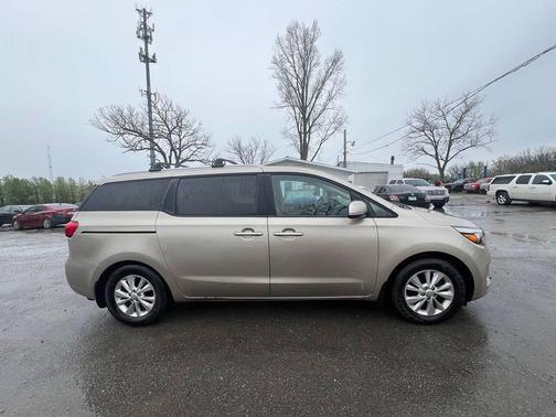 Beechwood Pearl Metallic 2016 Kia Sedona LX