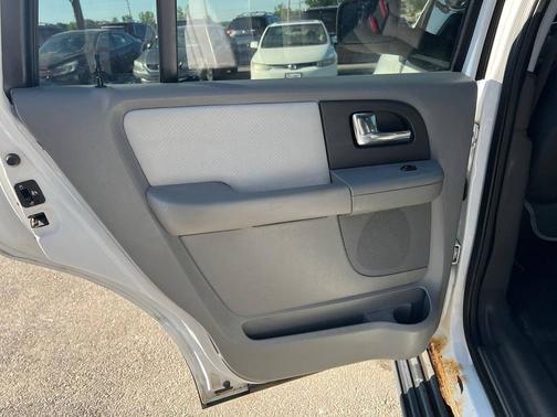 Oxford White Clearcoat 2005 Ford Expedition XLT