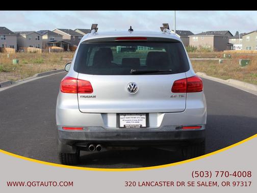 Reflex Silver Metallic 2013 Volkswagen Tiguan SE