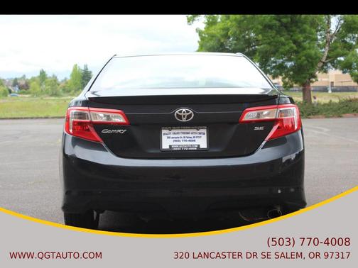 Gray 2013 Toyota Camry SE