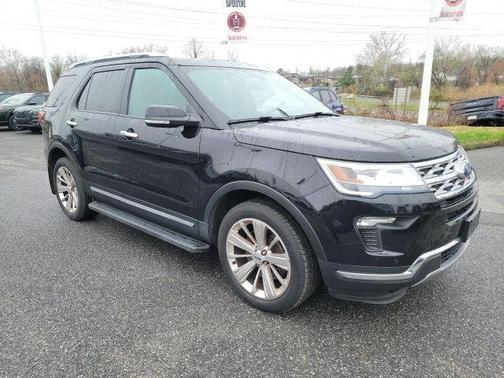 Black 2019 Ford Explorer Limited