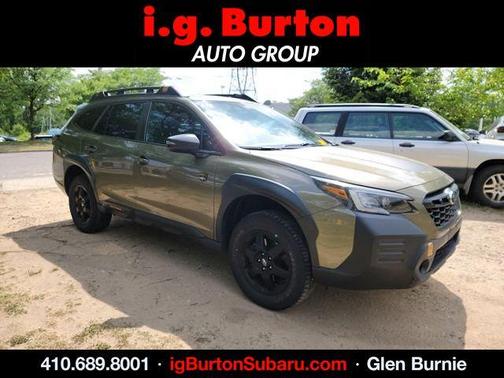 Autumn Green Metallic 2023 Subaru Outback Wilderness