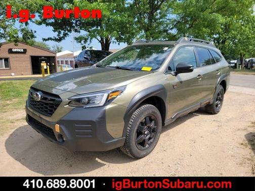 Autumn Green Metallic 2023 Subaru Outback Wilderness