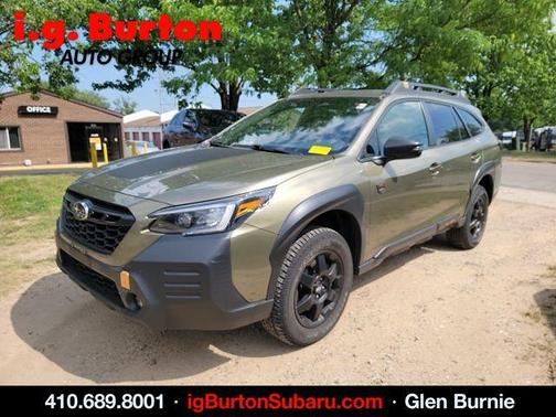Autumn Green Metallic 2023 Subaru Outback Wilderness