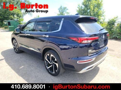 Blue 2023 Mitsubishi Outlander PHEV SE