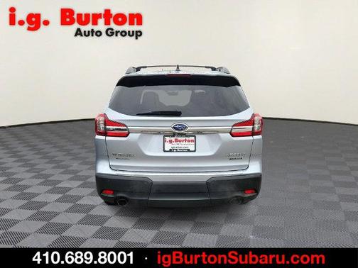 Ice Silver Metallic 2022 Subaru Ascent Touring 7-Passenger