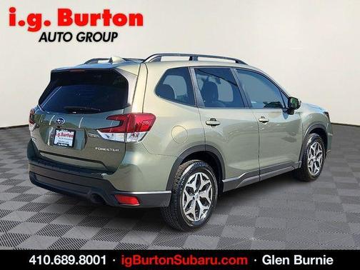 Jasper Green Metallic 2021 Subaru Forester Premium