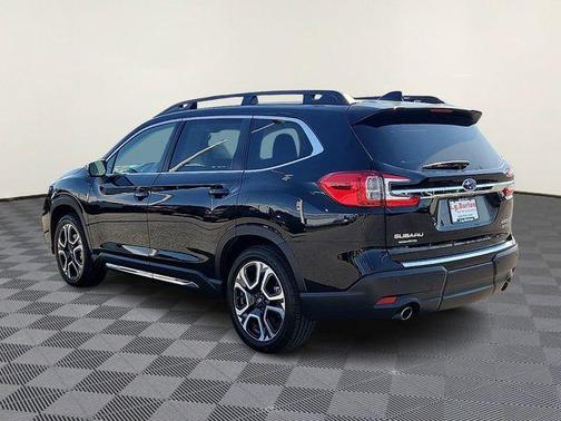 Crystal Black Silica 2023 Subaru Ascent Limited 8-Passenger