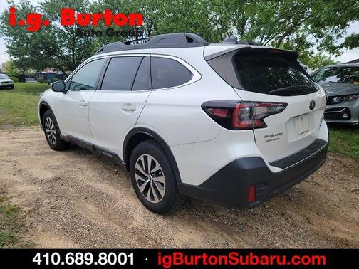 Crystal White Pearl 2022 Subaru Outback Premium