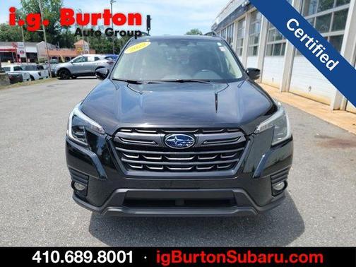 Crystal Black Silica 2022 Subaru Forester Limited