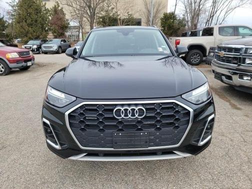 2024 Audi Q5 45 S line quattro Premium