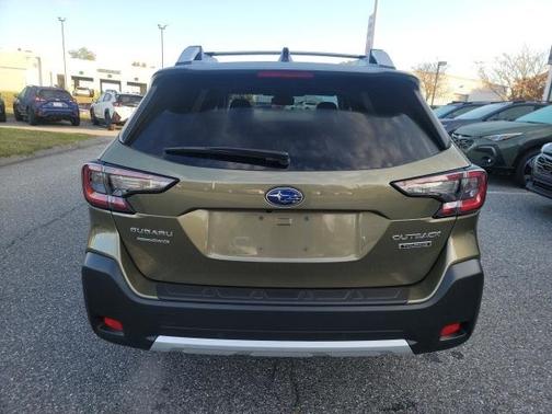 2024 Subaru Outback Touring