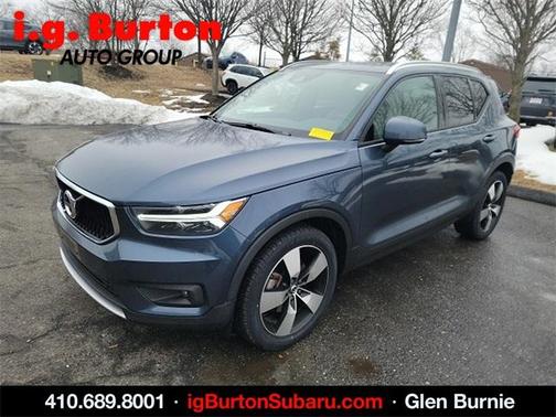 2021 Volvo XC40 T5 Momentum