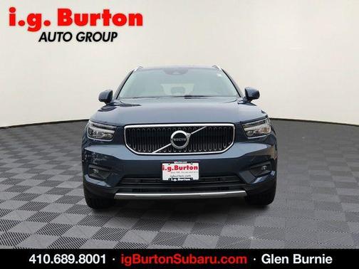 2021 Volvo XC40 T5 Momentum