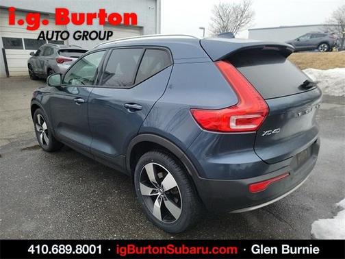 2021 Volvo XC40 T5 Momentum