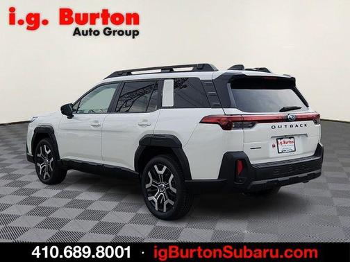 Crystal White Pearl 2026 Subaru Outback Touring XT