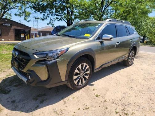 Autumn Green Metallic 2025 Subaru Outback Touring