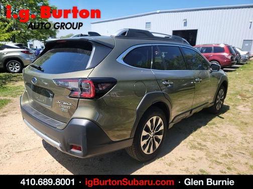 Autumn Green Metallic 2025 Subaru Outback Touring
