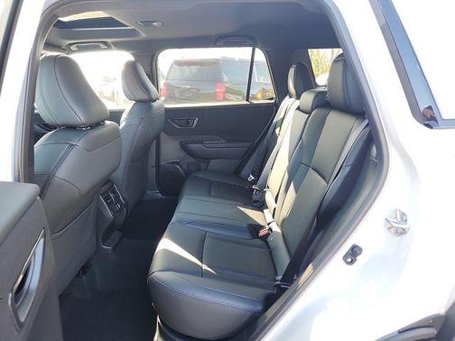 White Pearl 2026 Subaru Outback Premium