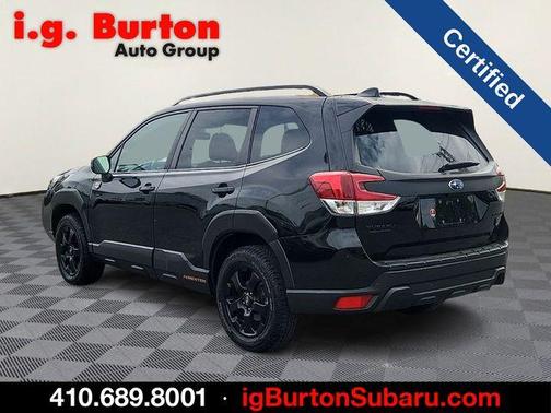 Crystal Black Silica 2023 Subaru Forester Wilderness