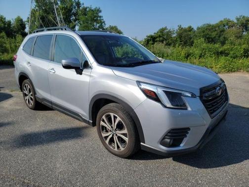 Ice Silver Metallic 2022 Subaru Forester Limited