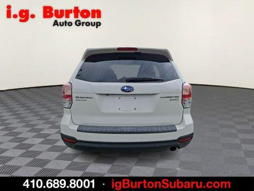 Crystal White Pearl 2017 Subaru Forester 2.5i Touring