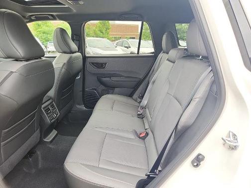 Crystal White Pearl 2026 Subaru Outback Limited