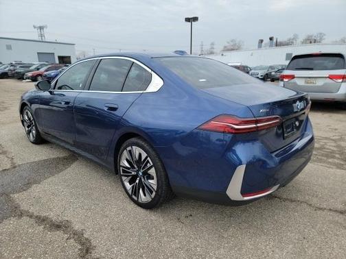 2024 BMW 530 i xDrive