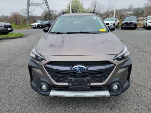 Brilliant Bronze Metallic 2024 Subaru Outback Limited